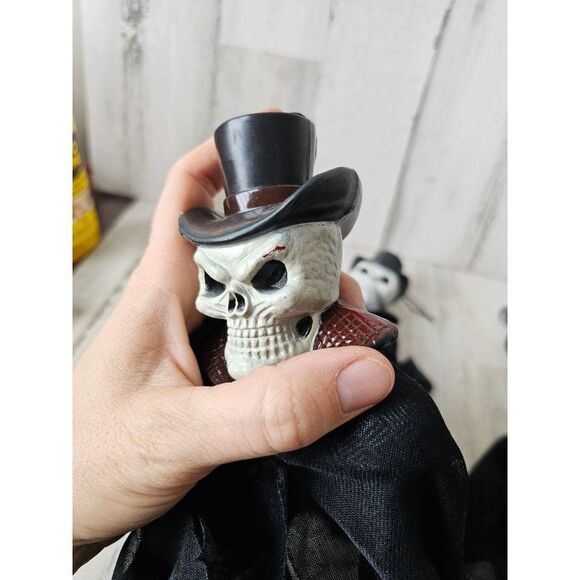 Mini phantom of the Opera Halloween hanging ghost skeleton decor - Picture 10 of 10